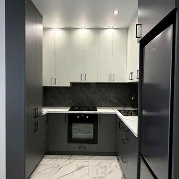 БЕЗ КОМІСІЇ! Євро 2-к квартира з новим ремонтом!