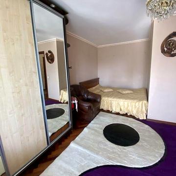 Довгострокова оренда 1к Квартира Лінкольна Авраама вулиця