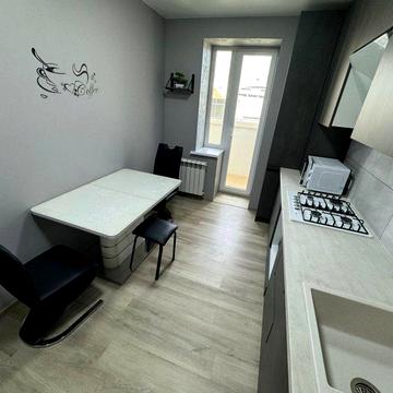 Продаж двокімнатної квартири!! Левада!!