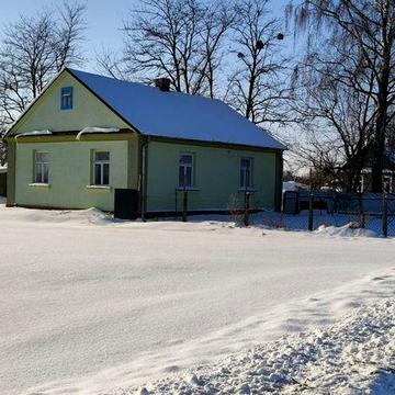 Продам житловий будинок в селі Пекалів