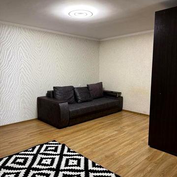 М-н Половки тепла квартира у новому будинку