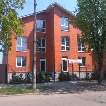 Дом таунхаус, половина 210м² житлової площі+70м² підвал