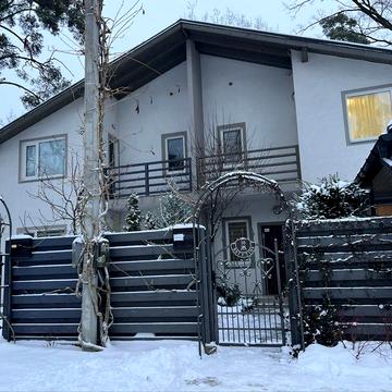 Двоповерховий дуплекс з ремонтом та меблями в Бучі