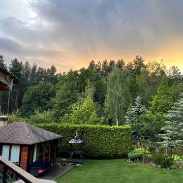 Оренда на тиждень БУДИНКУ біля Київа з АКУМУЛЯТОРАМИ 22 Квт. Баня Ліс.