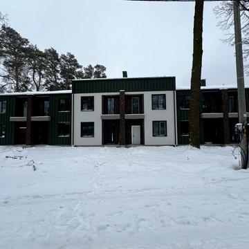 Таунхауси в Ірпені  8 лінія  біля озера