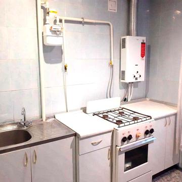 Продам гарну 2х кімнатну квартиру в Покровському районі!