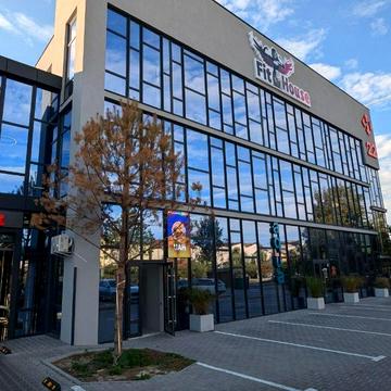 Пасхальна, 28