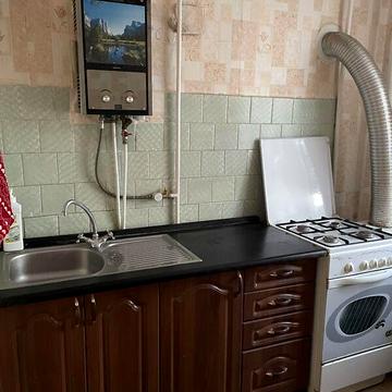 Продаж 3к Квартира Газопровідна вулиця