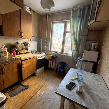 Сдам 2-х  квартиру біля Мед городок , НАУ