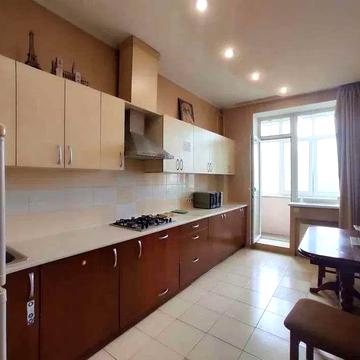 Сдается 2к квартира, Площадь Восстания