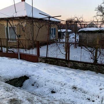 Продам часний дім знаходеться у селі Нове Село