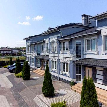 Продається таунхаус в с Лісники Києво Святошинського району З РЕМОНТОМ