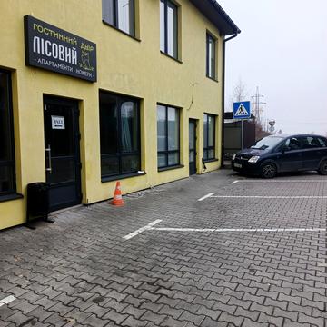 Васильківська, 1Б