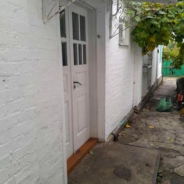 Дача, тварини можна, свiй великий двiр. Газ. Л. кухня. Вул. Садова