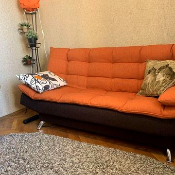 Продаю затишну, доглянуту,теплу 2к квартиру!м. Житомирська-7хв, БЕЗ %