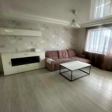 Нагірна вул., 12