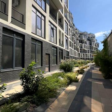 Софіївська вул., 1б