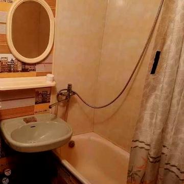 Здаю 1-кім.Квартира(Тепла) 31м2.Біля ринку(Все поруч) 4/5эт. Для сім’ї