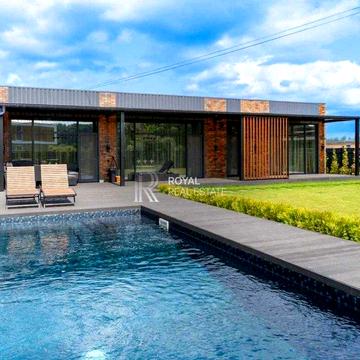 Продаж Будинок 4кім. 150м2  КМ «Озерний»  Закрита територія