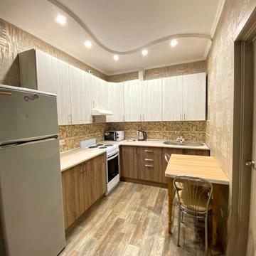 Володимира Брожка вул. (Кіровоградська), 70