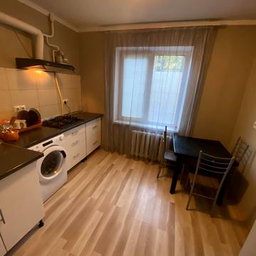 Фонтанська дорога вул., 32