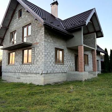 Продаж будинку біля Новояворівська