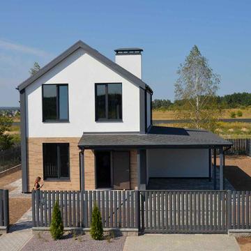 Будинок з ділянкою та чорновим ремонтом під Києвом в с.Білогородка