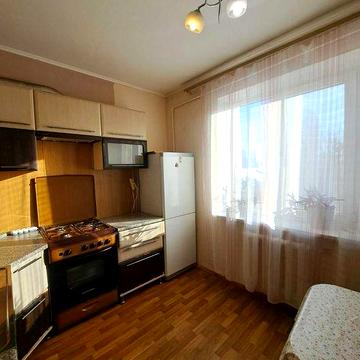 Сонячна двокімнатна квартира Солом янський район