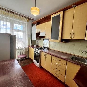 15 Квітня вул., 15