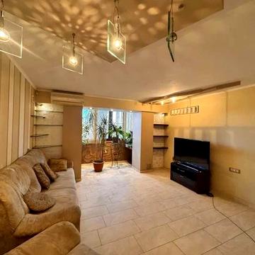 3-х комн на Королева в ТЕПЛОМ КИРПИЧНОМ доме Ф-1