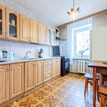 3к квартира на Верховинній, метро Святошин, тиха локація