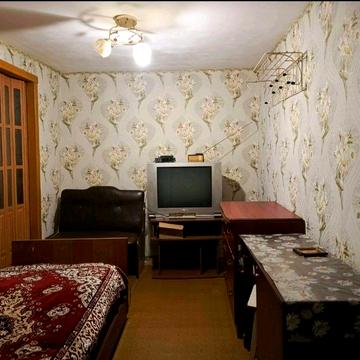 Здається, Бойова, 5000 грн за все, ціна вже с комунальними!