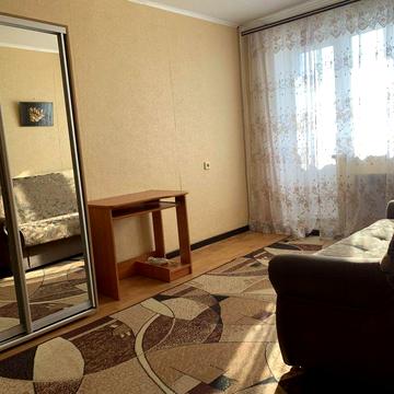 Сдам 1-но комн на Лазо