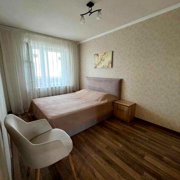 Здается 2-кімнатна квартира , шосе Донецьке , 107