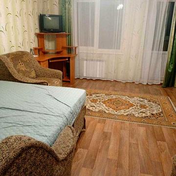 Здається 1 к. квартира, Грушевського 23