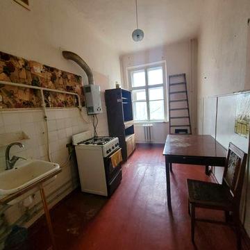 Сдаю 2х комн,сухой фонтан, 2/4,сталинка без мебели,все что на фото