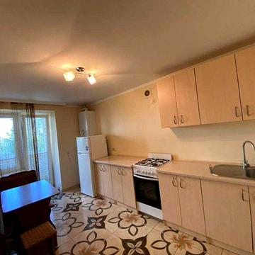 Оренда 3 кімн. квартири, вул. Просвіти