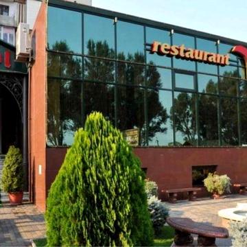 ВІЛЬНА! 3-кім панелька ХОТИНСЬКА 45 (р-н ресторану “VERSAL”)!