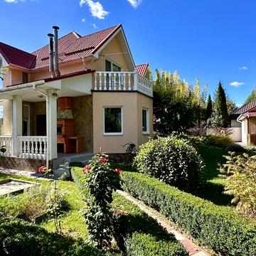 Блакитна, 19