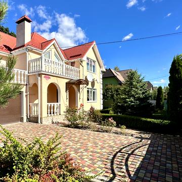 Блакитна, 19