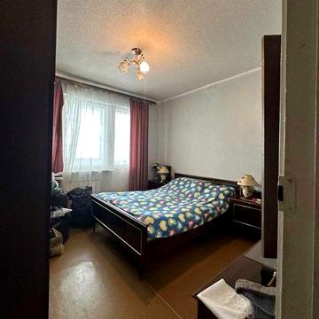 Центр, м.Научная. Продам 2 к.кв., 8/16, 52м2, газ. ул.Космическая. AN