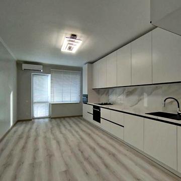 Продвється двокімнатна новобудова