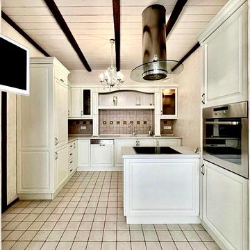 Володимира Івасюка просп. (Героїв Сталінграду), 8