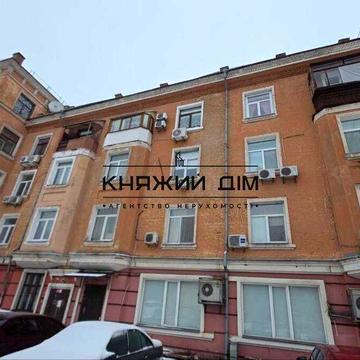 Без комісії! Продаж 3-х к. квартири в сталінці м. Дарниця. № 21147269