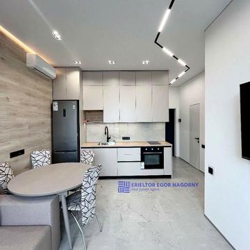 Олеся Гончара вул., 38