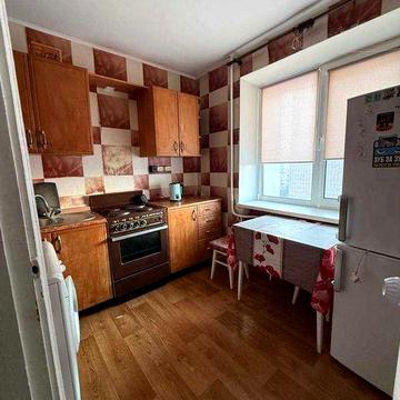 Продаж 2 кім. квартири вул. М. Залізняка.