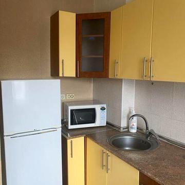 Здам 3 -кім. кв. Троєщина 3 поверх газ