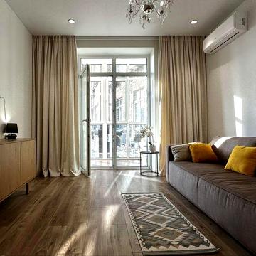 Оренда ідеальної, теплої і незалежної двокімнатної 60 кв.м. в центрі