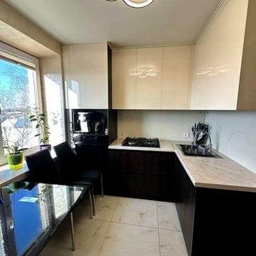 Продаж 2-кімнатної квартири з ремонтом, технікою | Луцьк