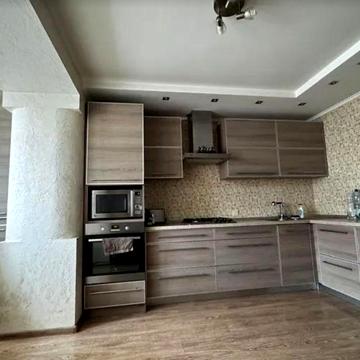 Продаж 3к квартири 95 кв. м на просп. Бандери Степана